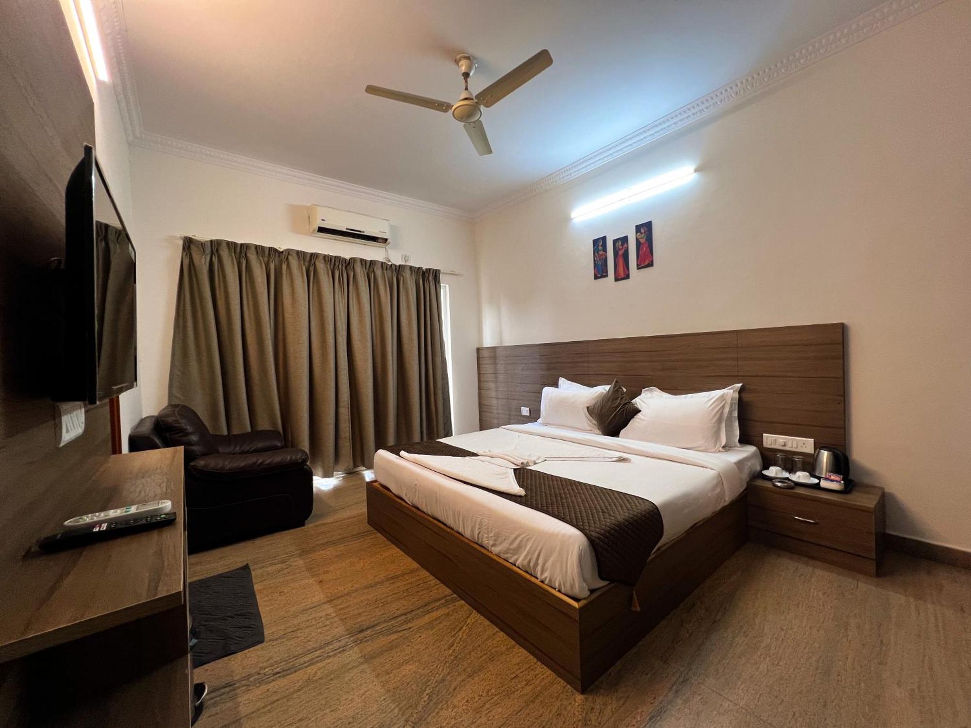 Hotel Elite By Agira Hotels-Free Airport Pickup Or Drop Yelahanka Exterior foto